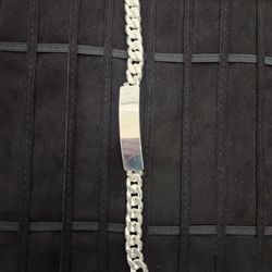 .925 solid silver  chain bracelet id. M