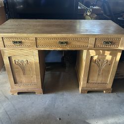 Antique Drsk