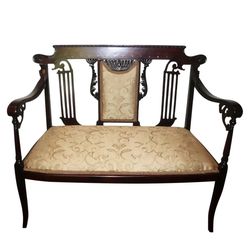 1800’s Exquisite Mahogany Settee