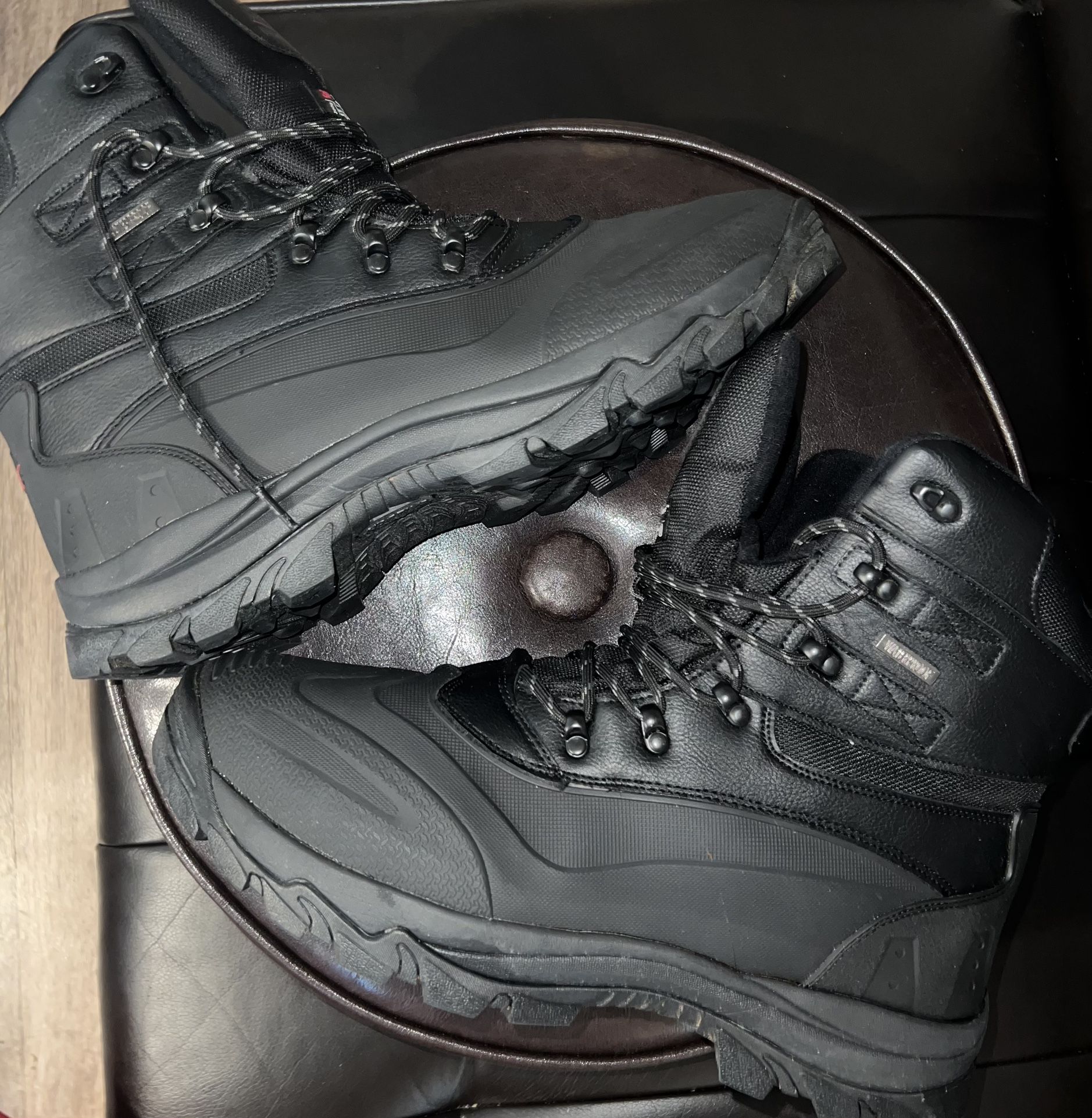 NORTIV8 200g Insulated waterproof boots size 15