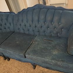 Old antique Couch 