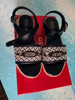 Women used size 5