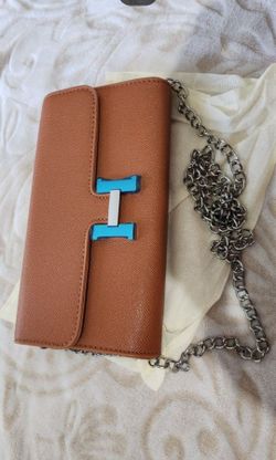 Small crossbody bag