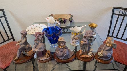 Decorative Statues, Ceramics, Glassware