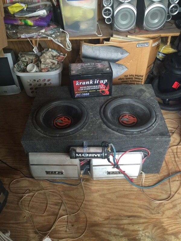 amplifier speakers and battery