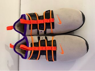 Nike shoes