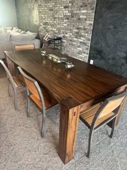 Dining Table Set