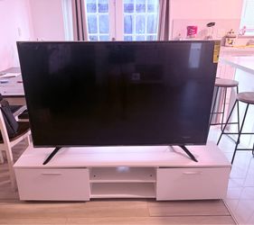 Tv smart 65” + mesa