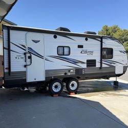 2019 Forest River Salem Lite 24ft Trailer