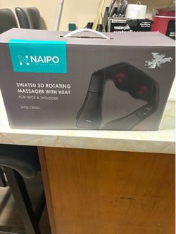 Shiatsu 3D rotating massager with heat