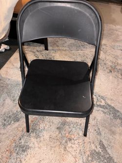 9 pieces metal folding chairs