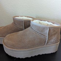 UGG Ultra Mini Platform 