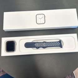 Apple Watch Series 7 45mm 
