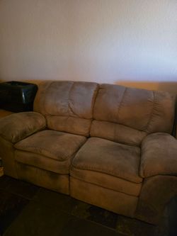 Reclining couch and love seat