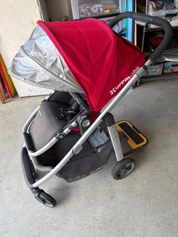 Uppa Baby Cruz Stroller with Piggy Back Kickboard