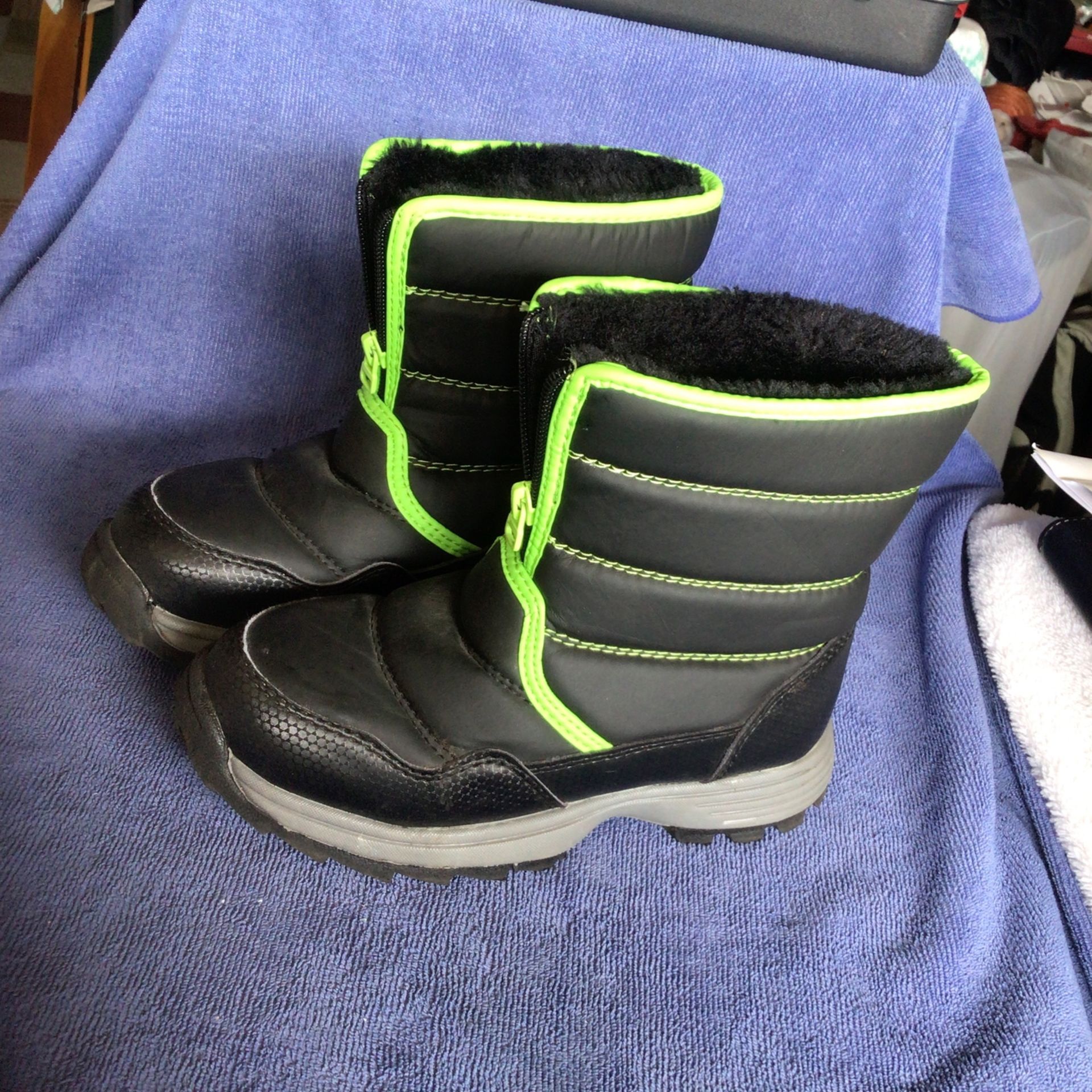 Wonder Nation Kids Snow Boots Size 1