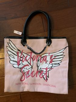 New with tags Victoria Secret pink/black bag