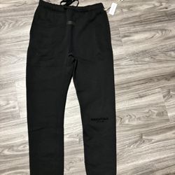 Essential Jackets And Sweats 