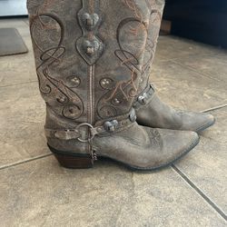 Women’s western cowgirl boots