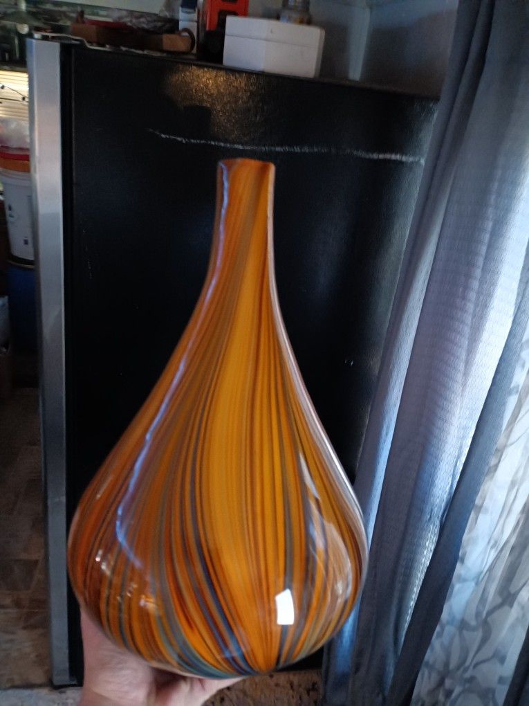1980s Circa Vintage Vase