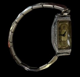 Women’s Bulova Art Deco Mechanical Watch