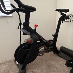 Peleton Bike