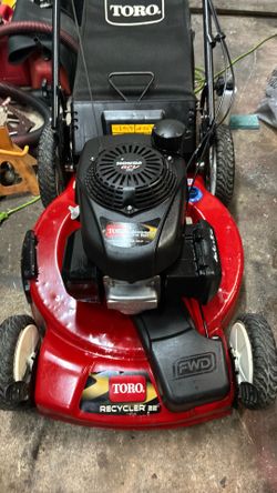 TORO/HONDA FWD SELF PROPELLED MOWER