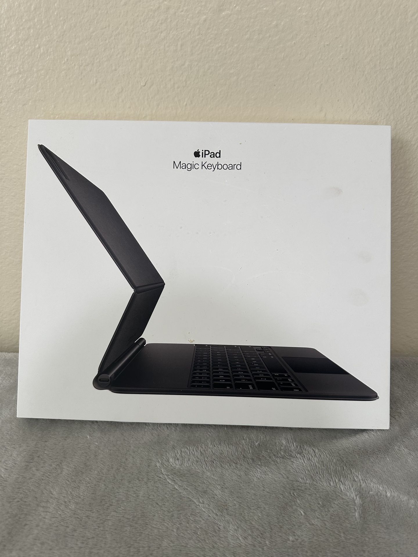 Apple Magic Keyboard IPad Pro Max