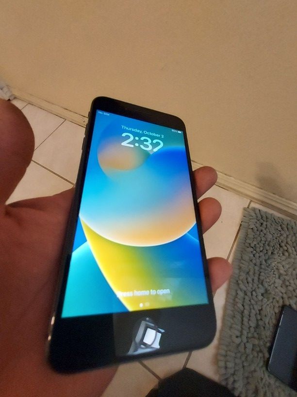 NEW UNLOCK APPLE I-PHONE PLUS+ ACC