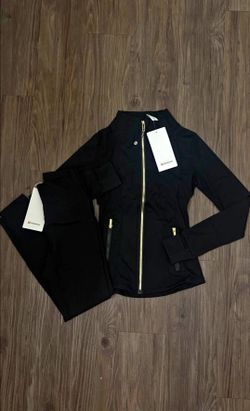 Black lululemon sets