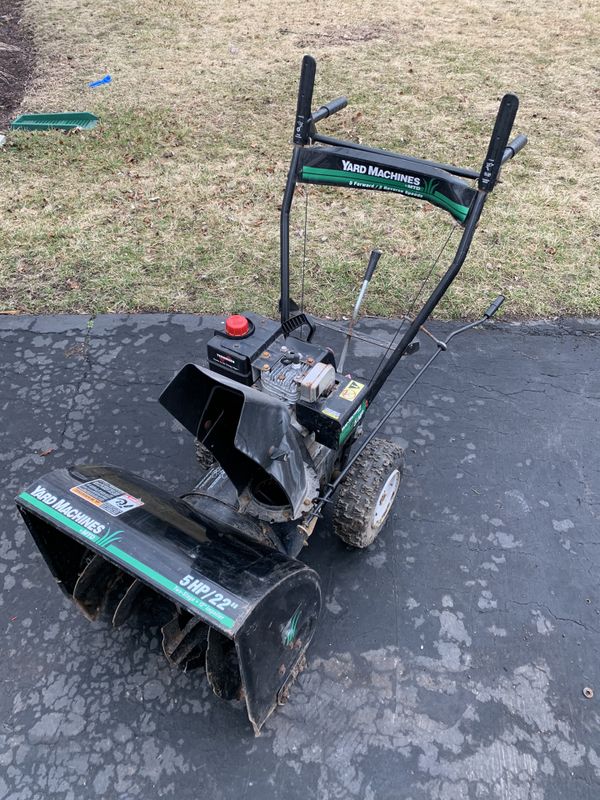 24” 2 stage Yard Machine snowblower. It does have self propelled. Runs