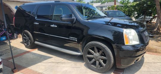 2011 GMC Yukon Denali