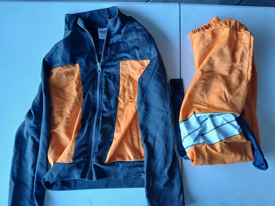 Naruto Costume - Top and Bottom. Kids Medium