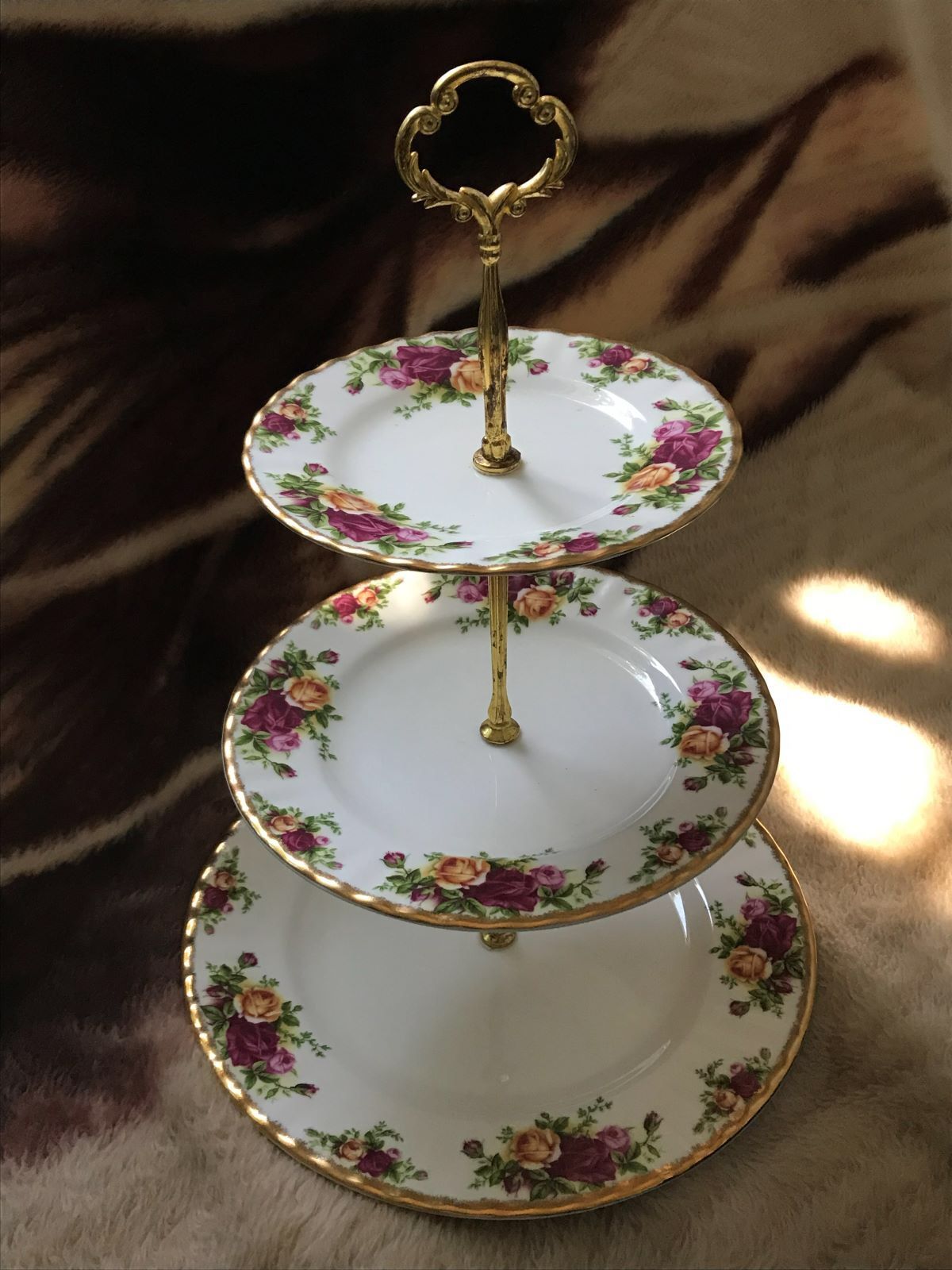 Royal Albert Old Country Roses Cake Stand Three-Tier