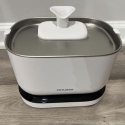 PETLIBRO Dockstream Cat Water Fountain (2.5L/84oz) Practically Brand New