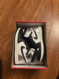 Air Jordan 1 Silver Toe