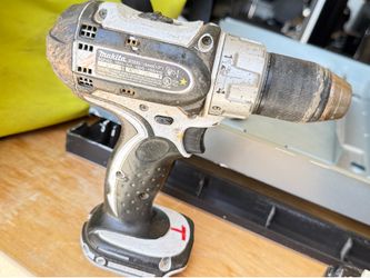 Makita 18v LXT cordless drill