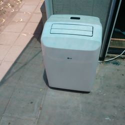 Pre-standing Air Conditioner For Sale Like New