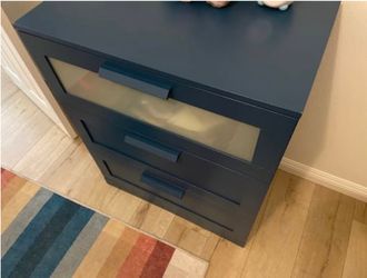 Cute blue chest of drawers/dresser