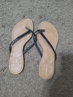Wet seal flip flops