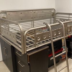 Twin Bed With Drawers And Matres 