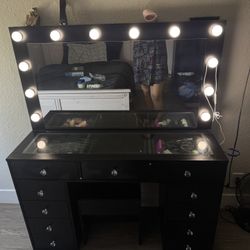Black Vanity 