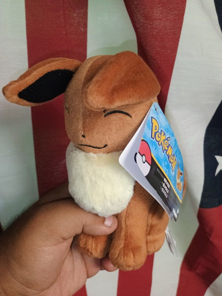 Nintendo POKEMON Tomy EEVEE 8" Fox PLUSH Eyes Closed 2016