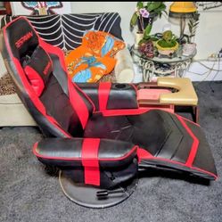 Respawn 900 Console Gaming Recliner $300