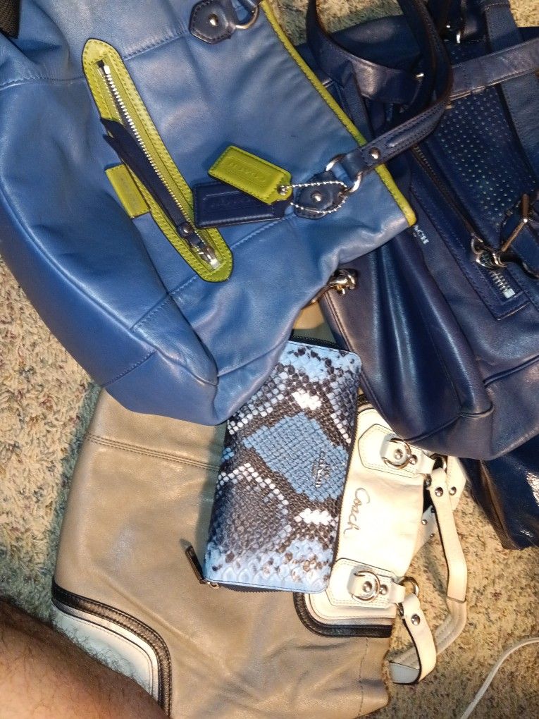 Genuine Vintage Coach Purses & Wallets