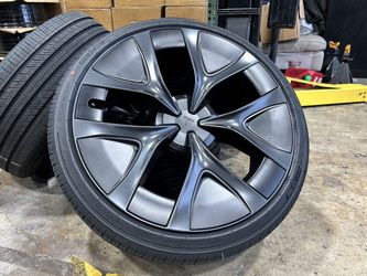 NEW OEM 21" 2026 Tesla Model Y Performance 21" Arachnid 2.0 Wheels Tires Set (1 miles driven)