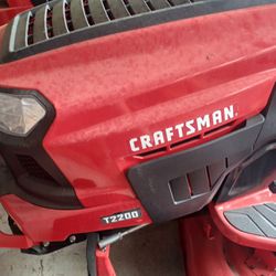 Brand New Never Used Craftsman T 2200 Riding Lawn Mower. 42 Inch Cutting Deck 19.5 Horse Kohler Engine Tight Turn