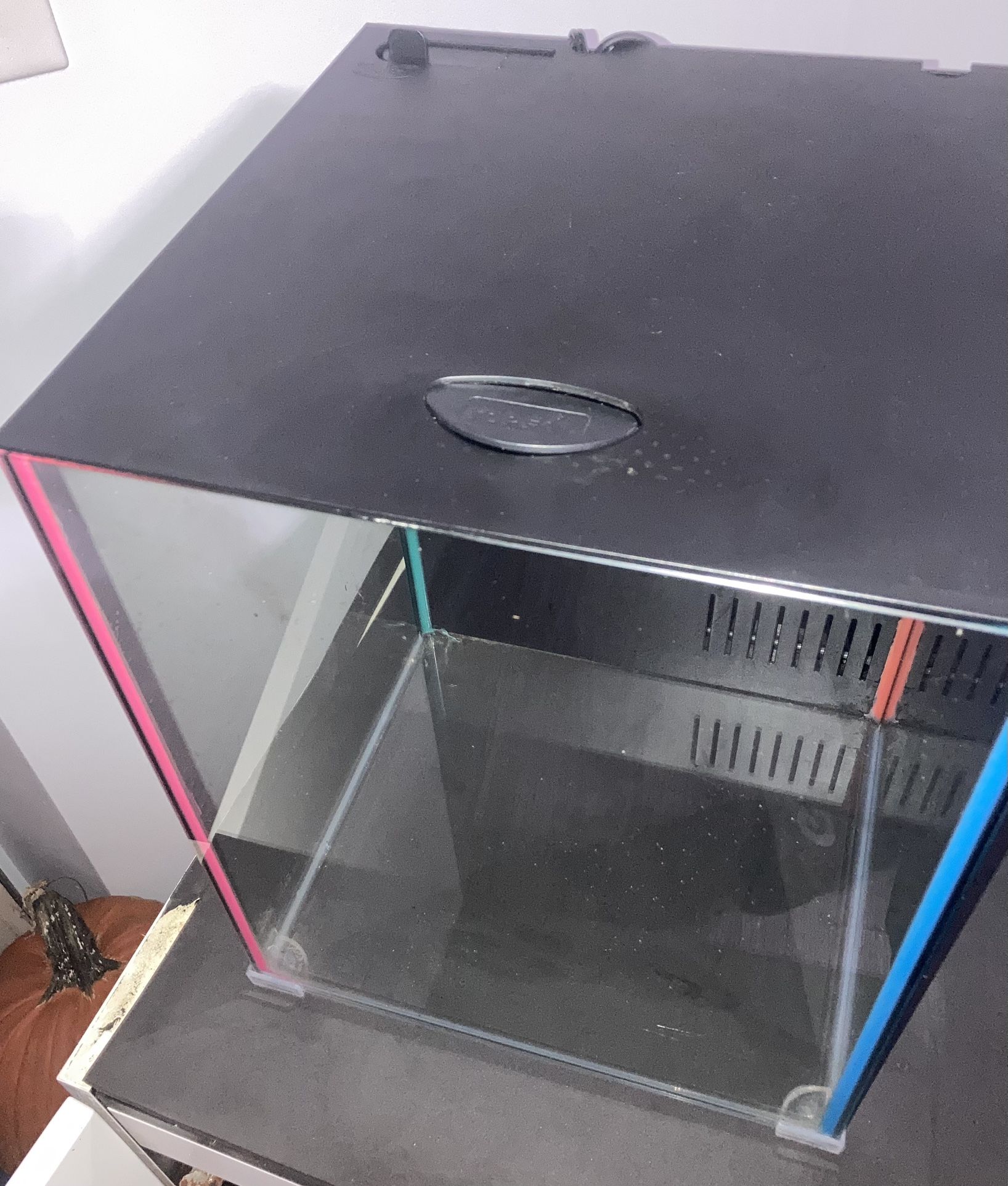 8 Gallon All in One Fish Tank W/extras