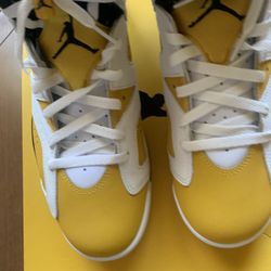 Only Worn One Time 200 Size 13