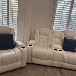 Recliner Sofas 